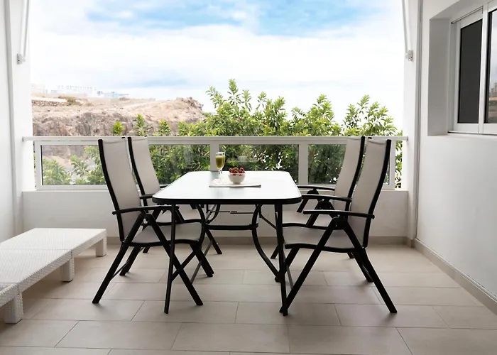 Beachview Oriental Design Experience Callao Salvaje